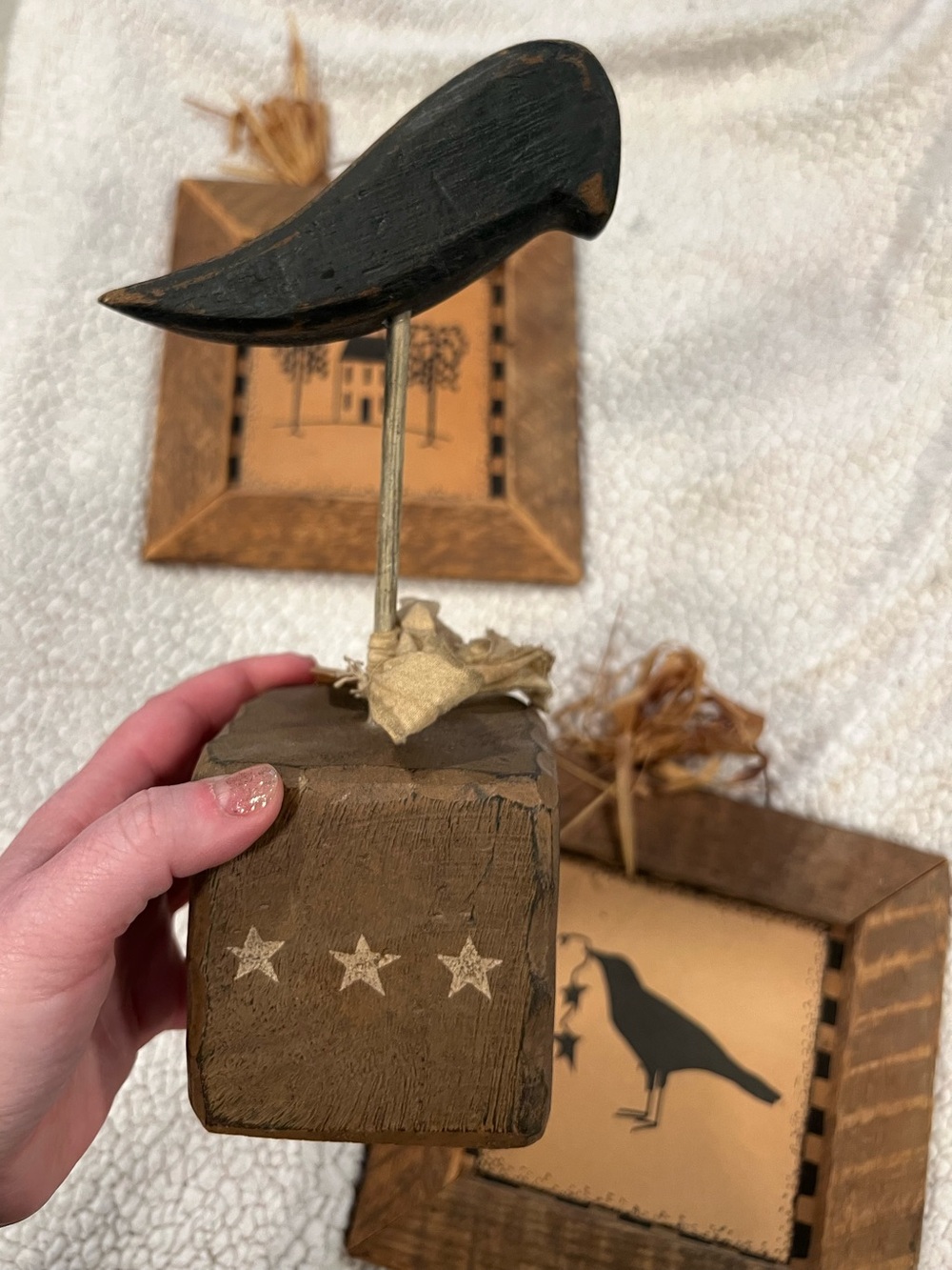 Primitive Olde Crow π¦ββ¬ and two signs π‘ - Picture 3 of 10